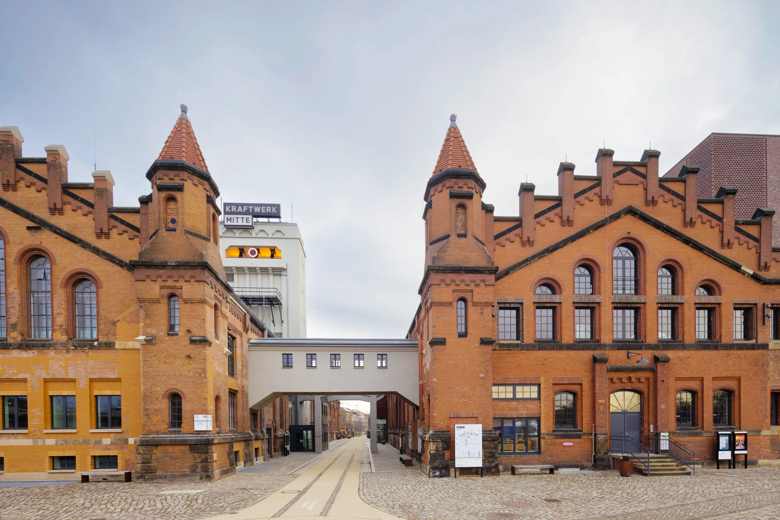 Außenansicht Areal Kraftwerk Mitte