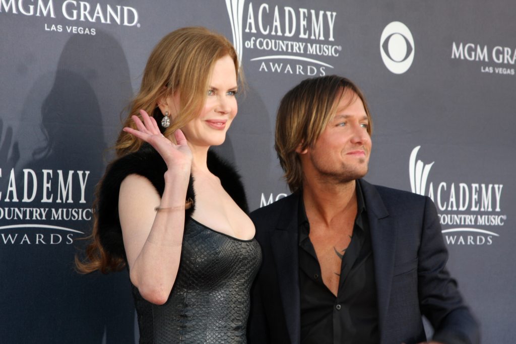 LAS VEGAS - APR 3: Nicole Kidman, Keith Urban arriving at the Academy of Country Music Awards 2011 at MGM Grand Garden Arena on April 3, 2010 in Las Vegas, NV