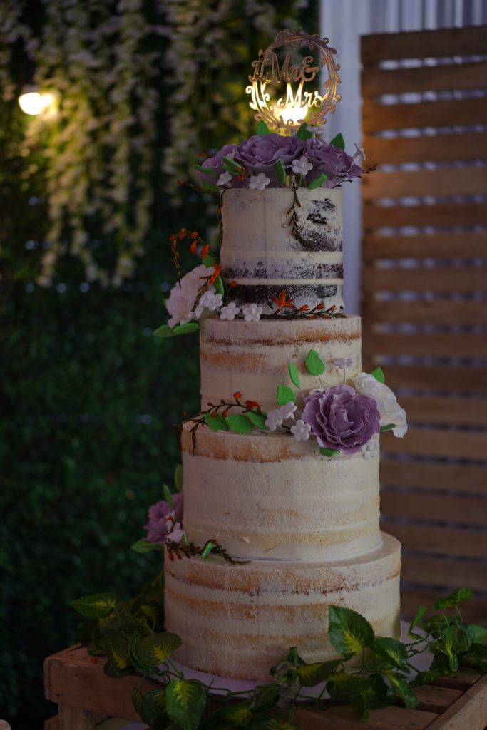 naked wedding cake
