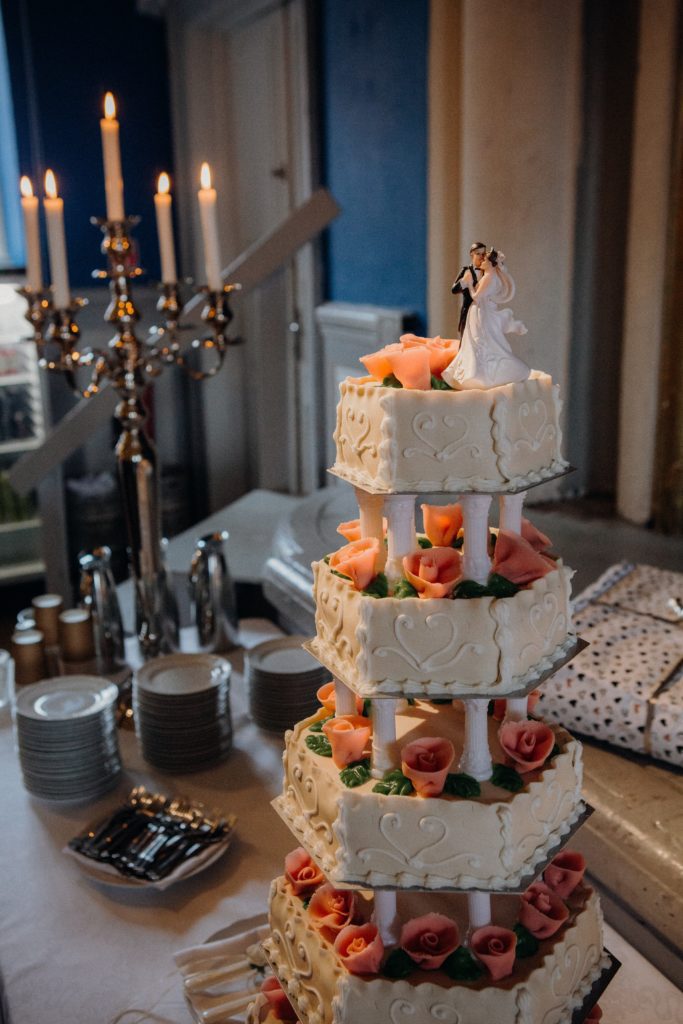 vintage wedding cake