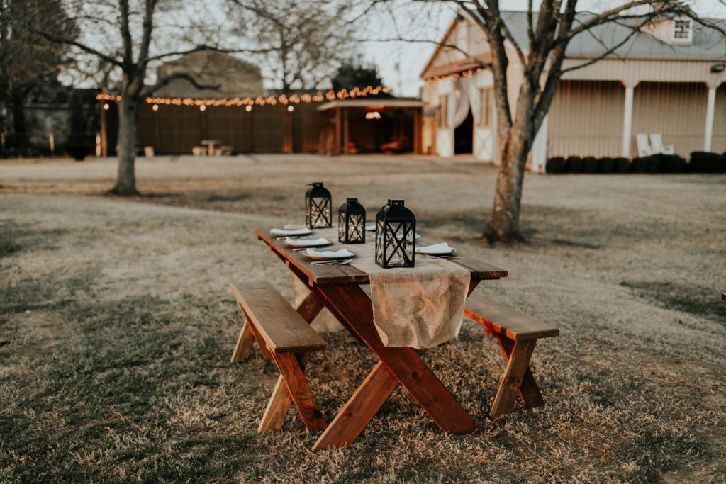 rustic wedding theme