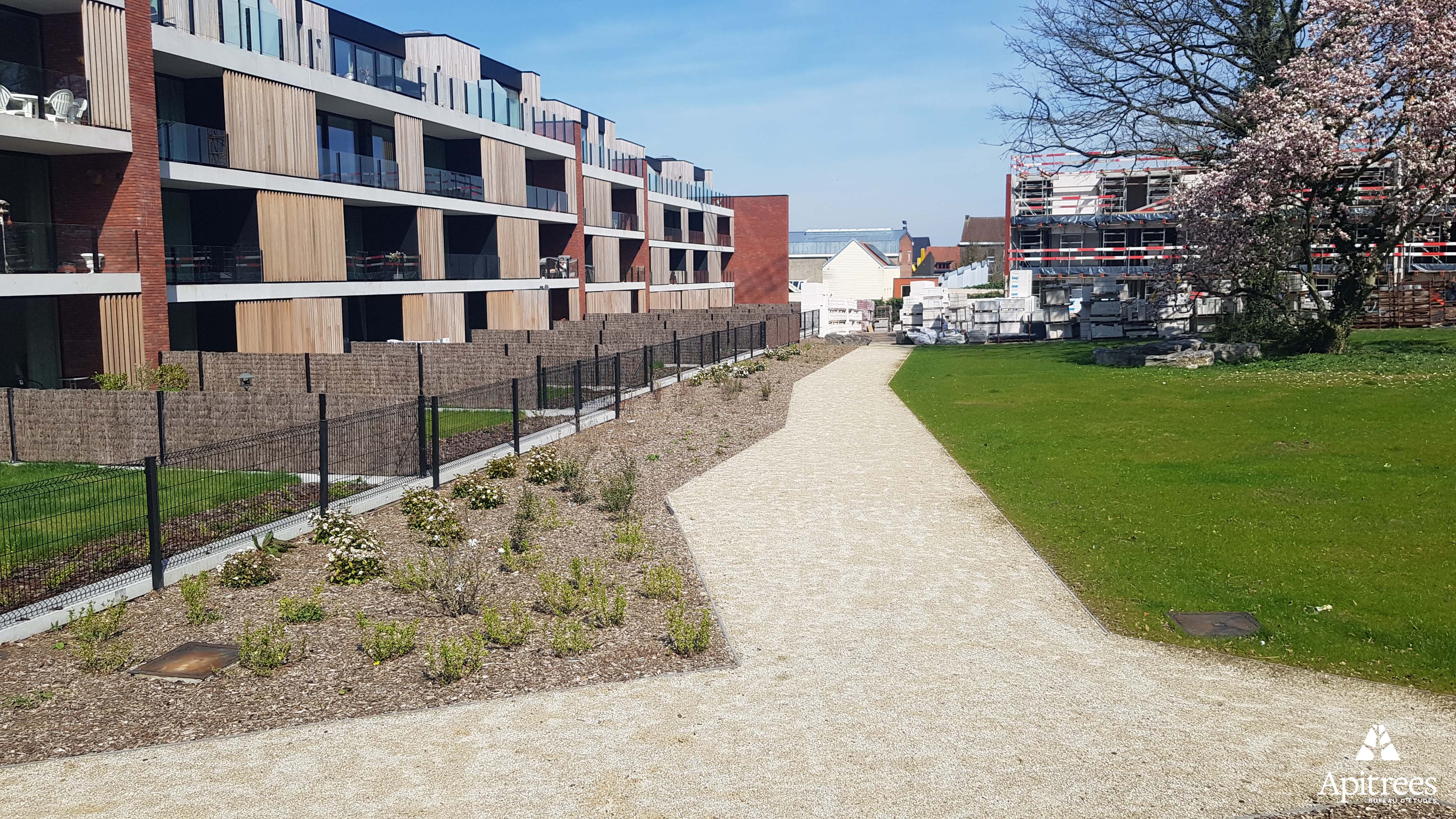 Aménagement paysager des abords d'un projet immobilier à Mouscron