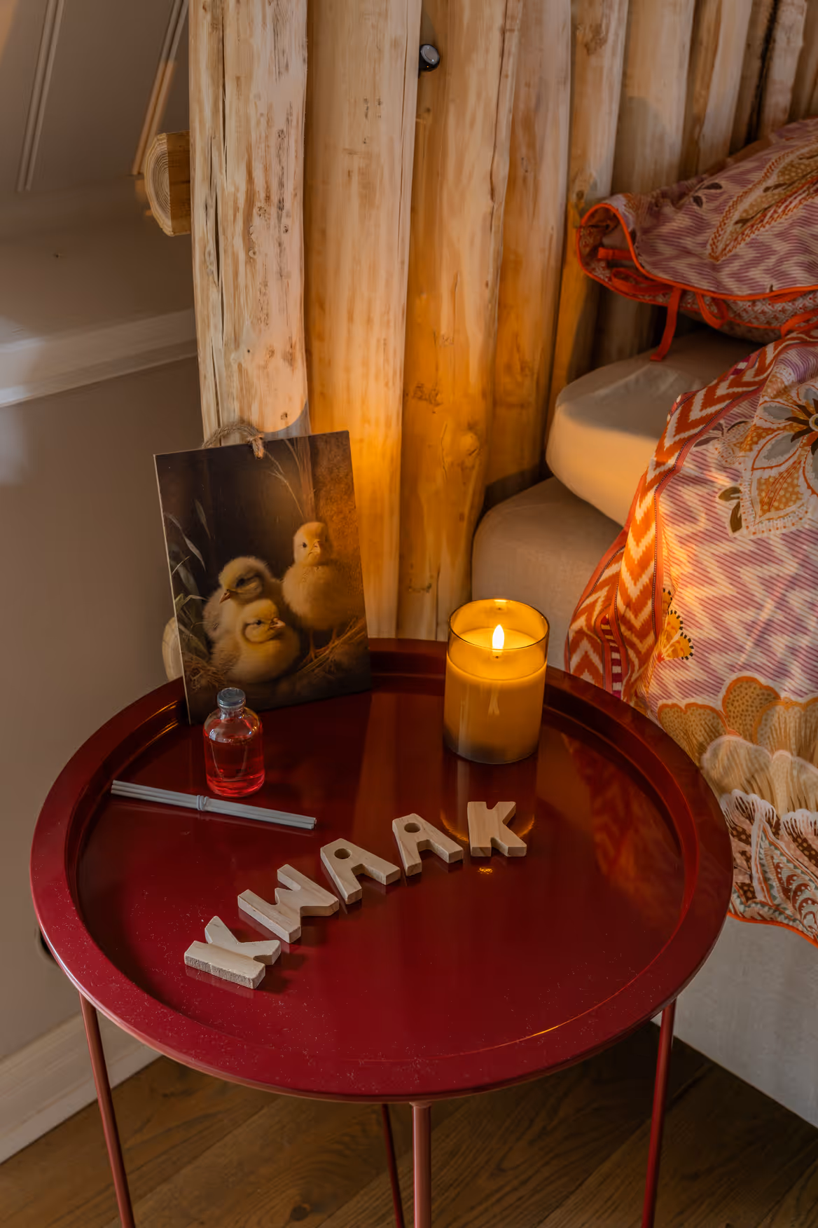 Sfeervolle kamer bij Fiks Bed & Boerderij met landelijke inrichting