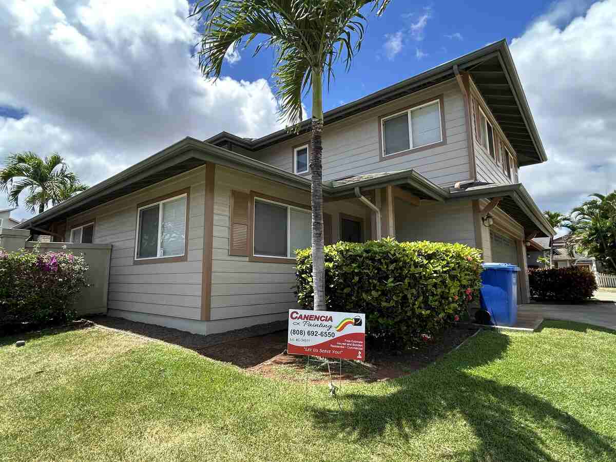 "Image of an example of a house owned by local real estate agents in Hawaii"