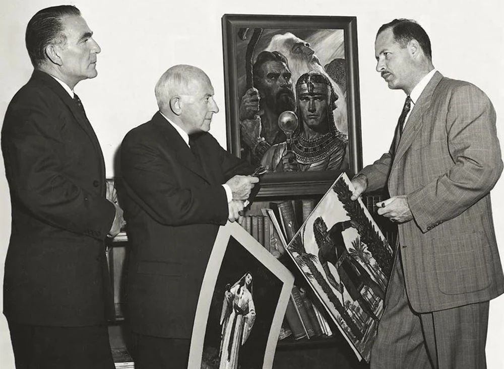 Arnold Friberg with Cecil B. DeMille and Henry Wilcoxon