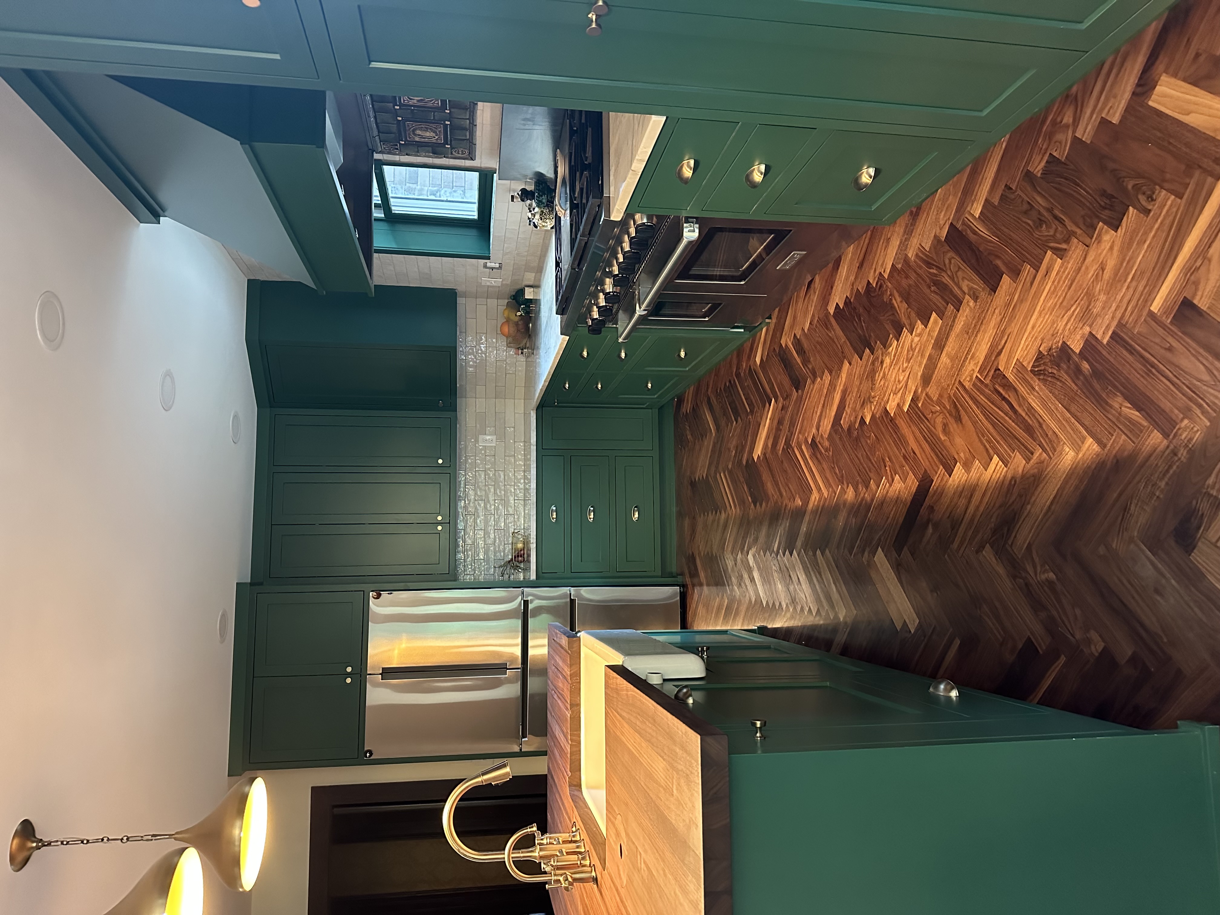 image of team assisting a customer