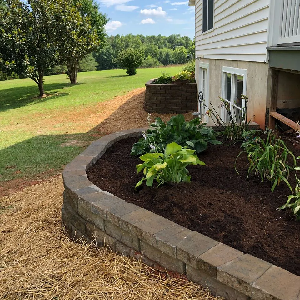 landscaping installation and maintenance