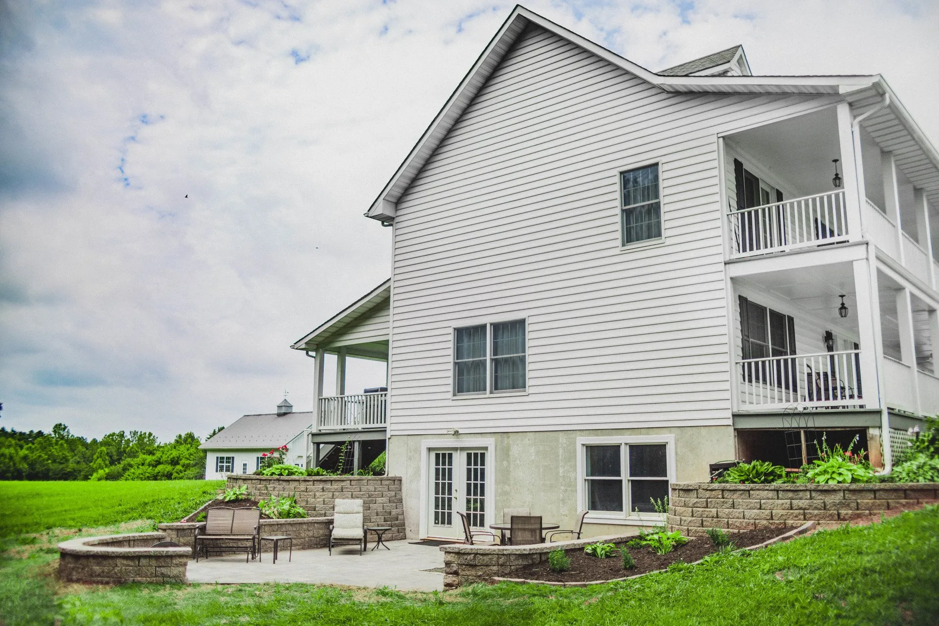 landscaping installation and maintenance