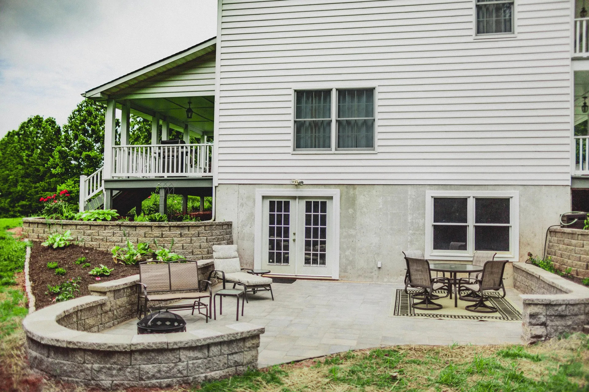 landscaping installation and maintenance