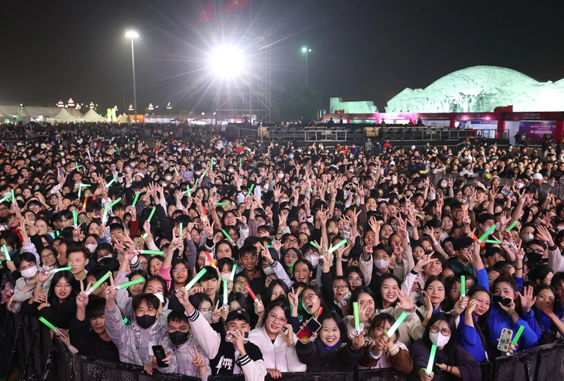 Excited crowd at JINRO concert.