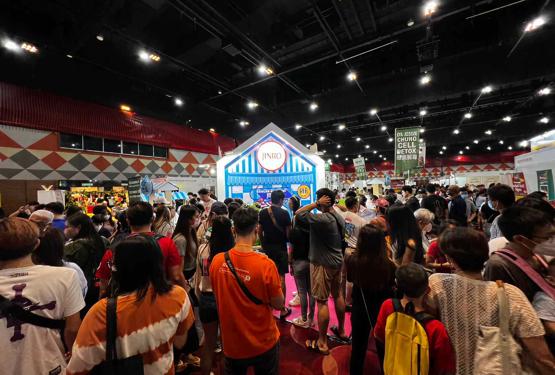 Crowd gathered at JINRO booth event.