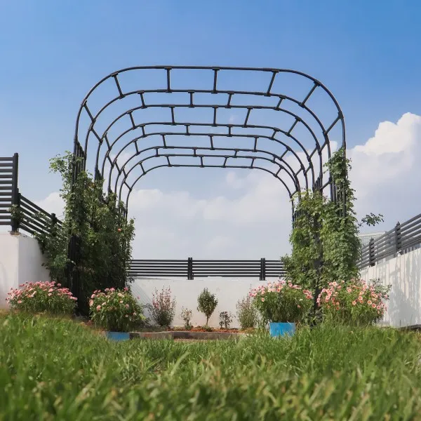 Garden Arches & Arbors