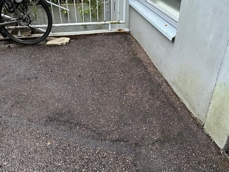 Sammaleen poisto asfaltilta