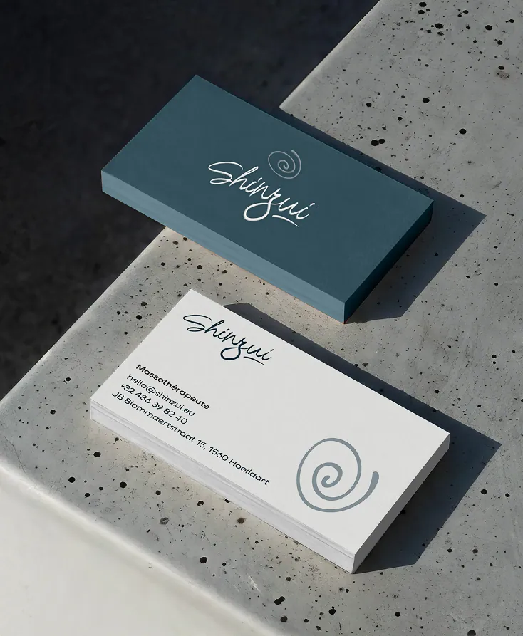 Cartes de visite design Shinzui, identité visuelle élégante pour un salon de massage bien-être à Hoeilaart.