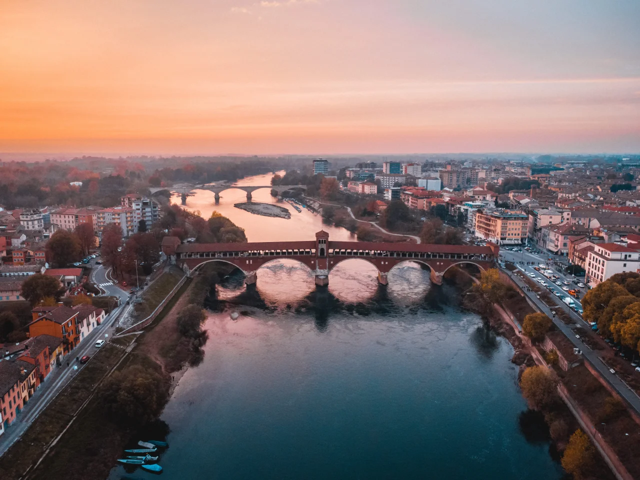 Pavia - contesto locale per brand identity e siti web