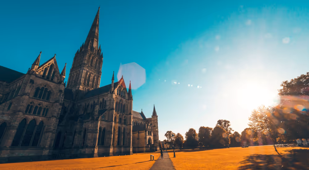 a picture of salisbury cathedral