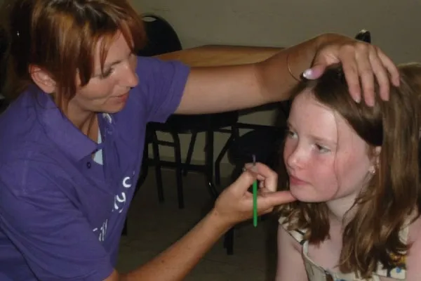 SillyBillyS! Childcare France - Childcare for holidays - face painting