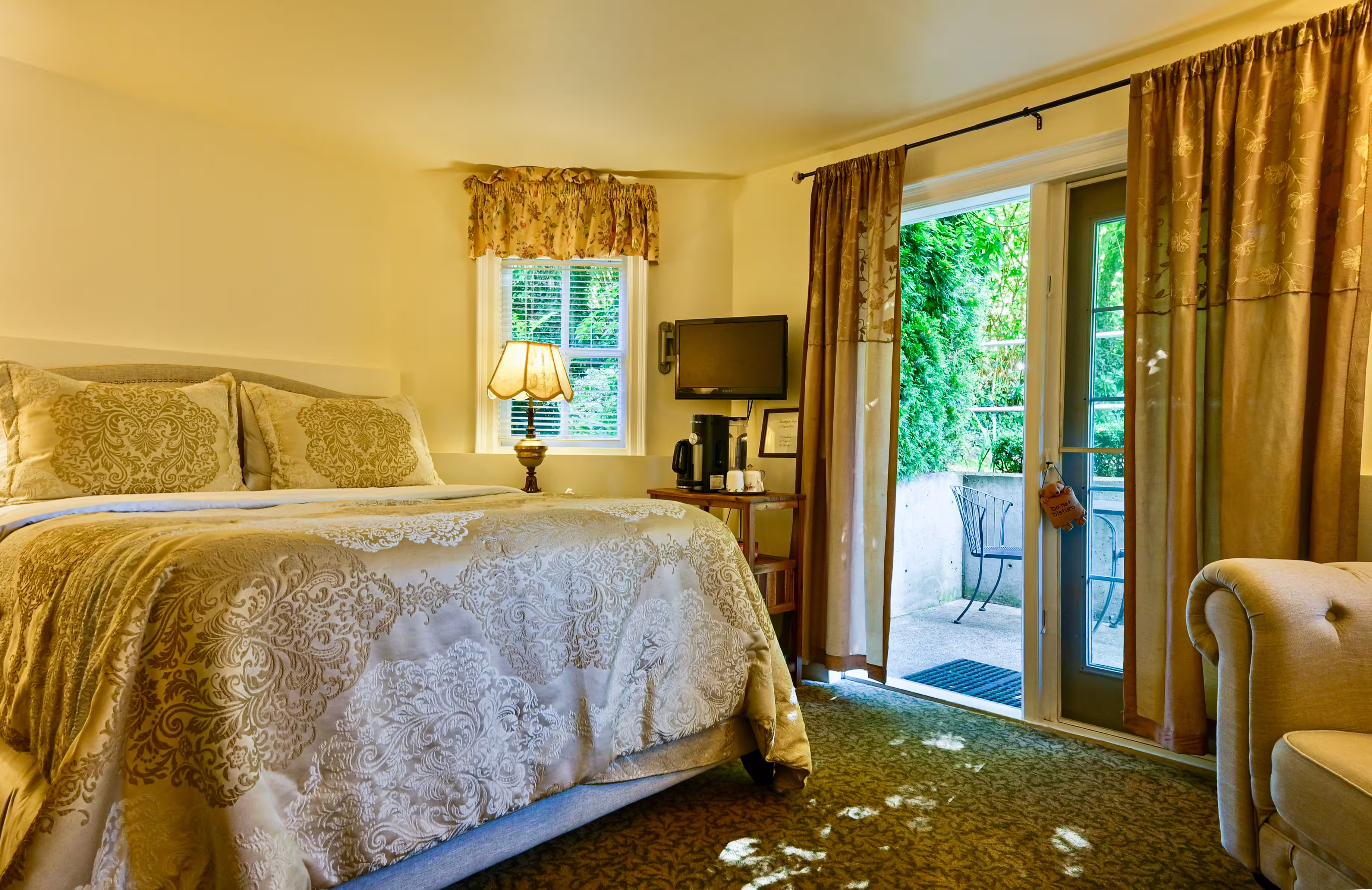 Room Img