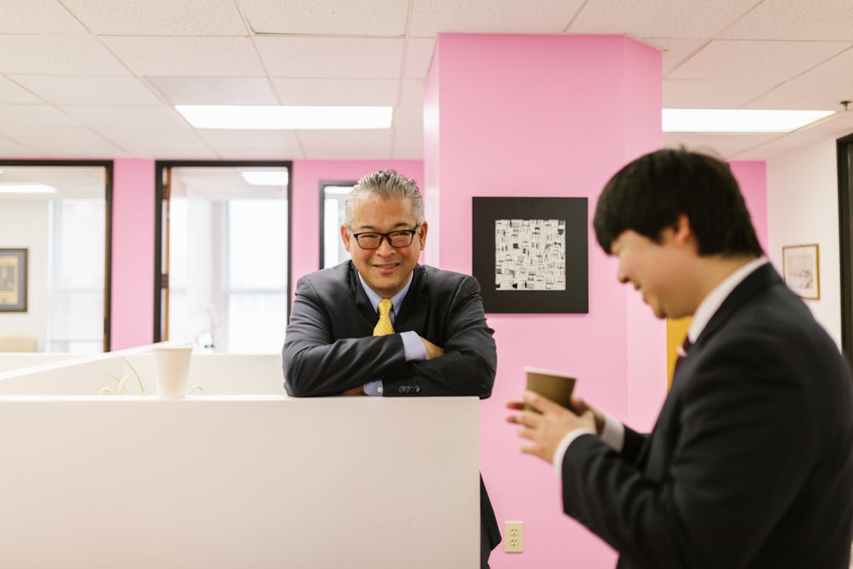 Projekt­kommunikation automatisieren – weniger E-Mails, mehr Klarheit