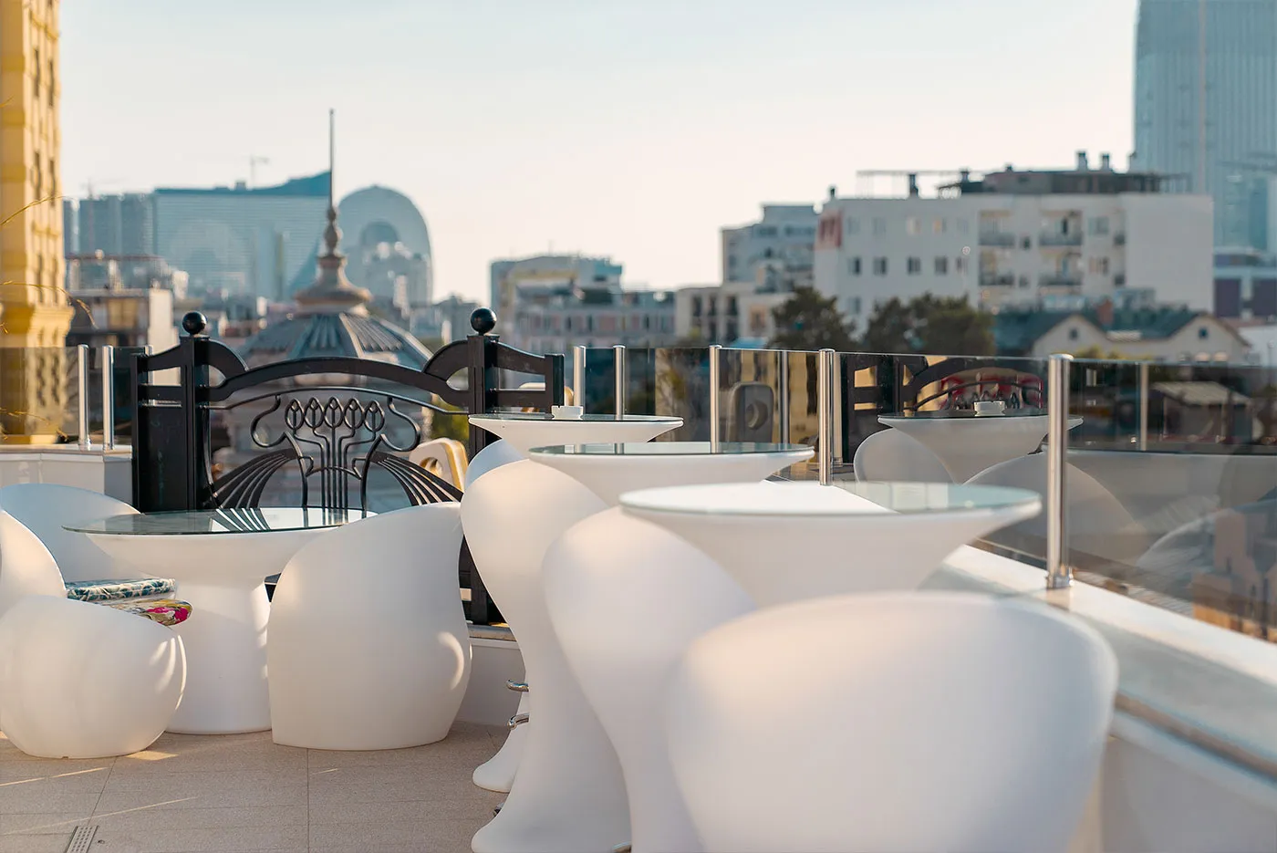 סקיי בר בבטומי