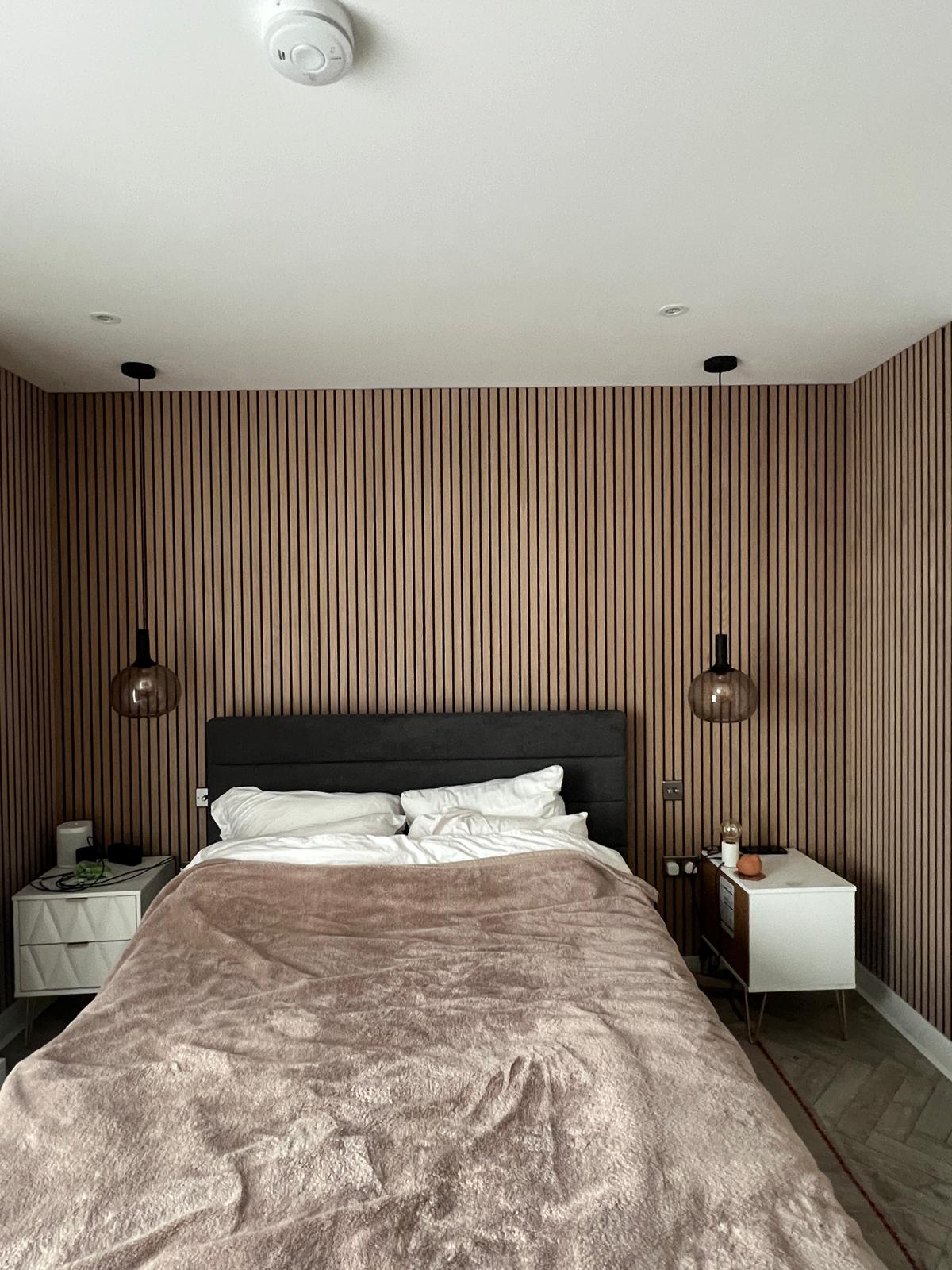 [team] image of teamwork in the studio (for a graphic design studio)