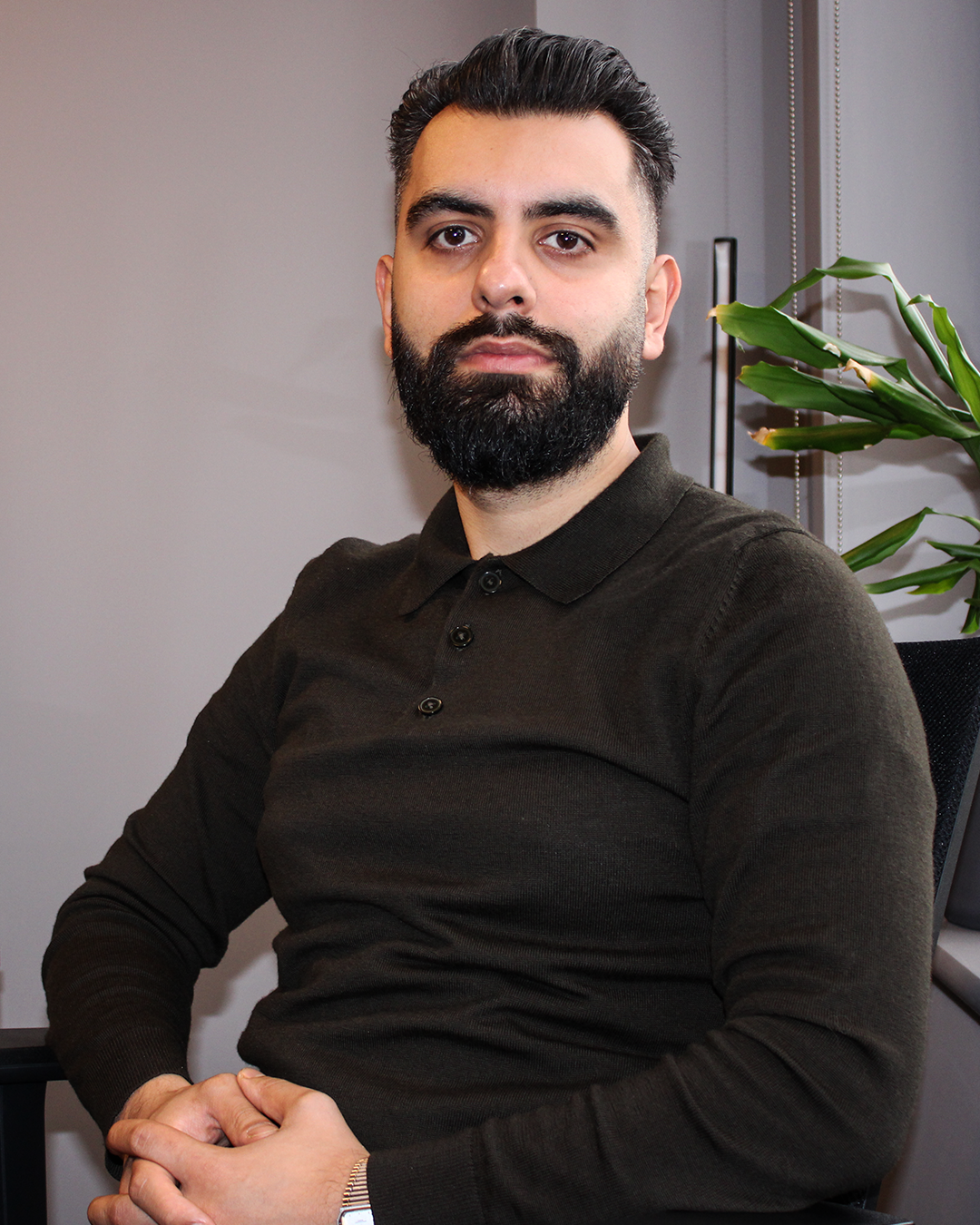 image of students collaborating on a digital project in a technology lab