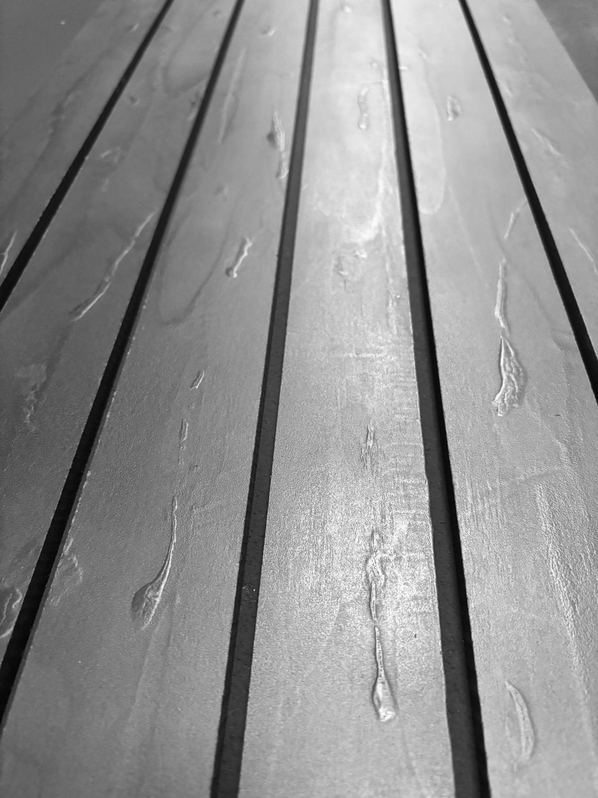 Iron alloy slatted effect