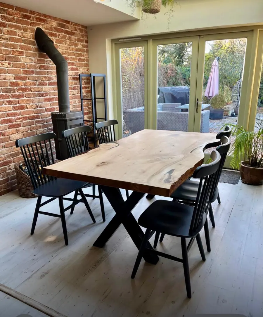 Minimal live edge dining table design
