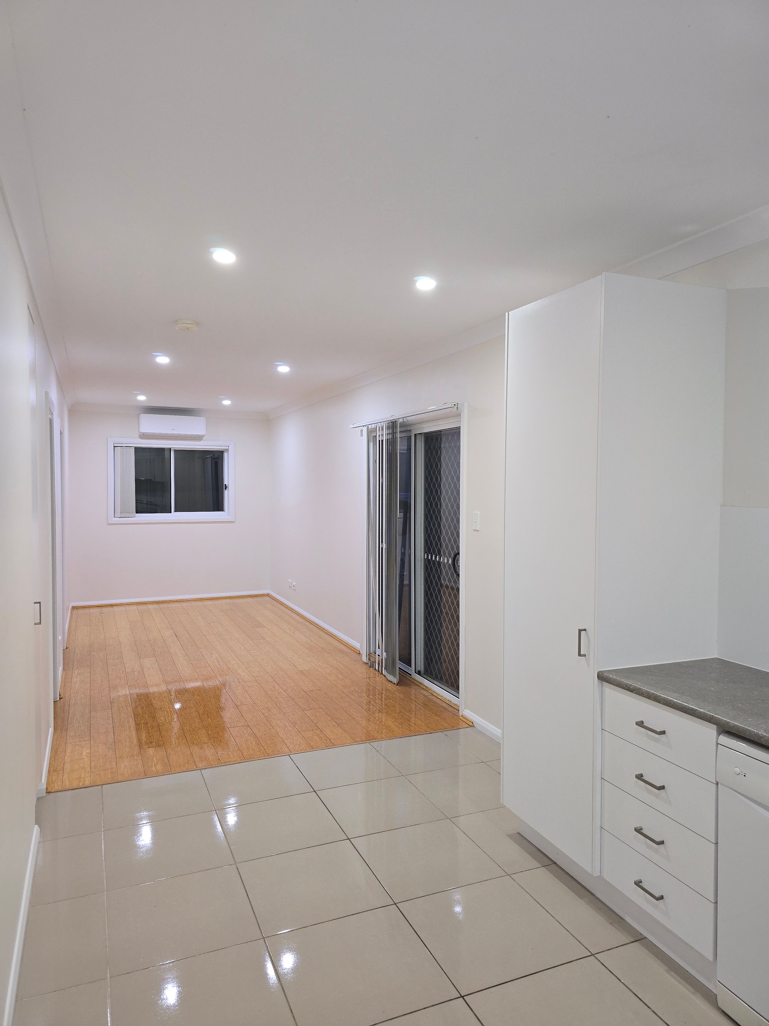 Move out cleaning Sydney  - Spotless Interior Cleaning. Areas include Baulkham Hill and Castle Hill.