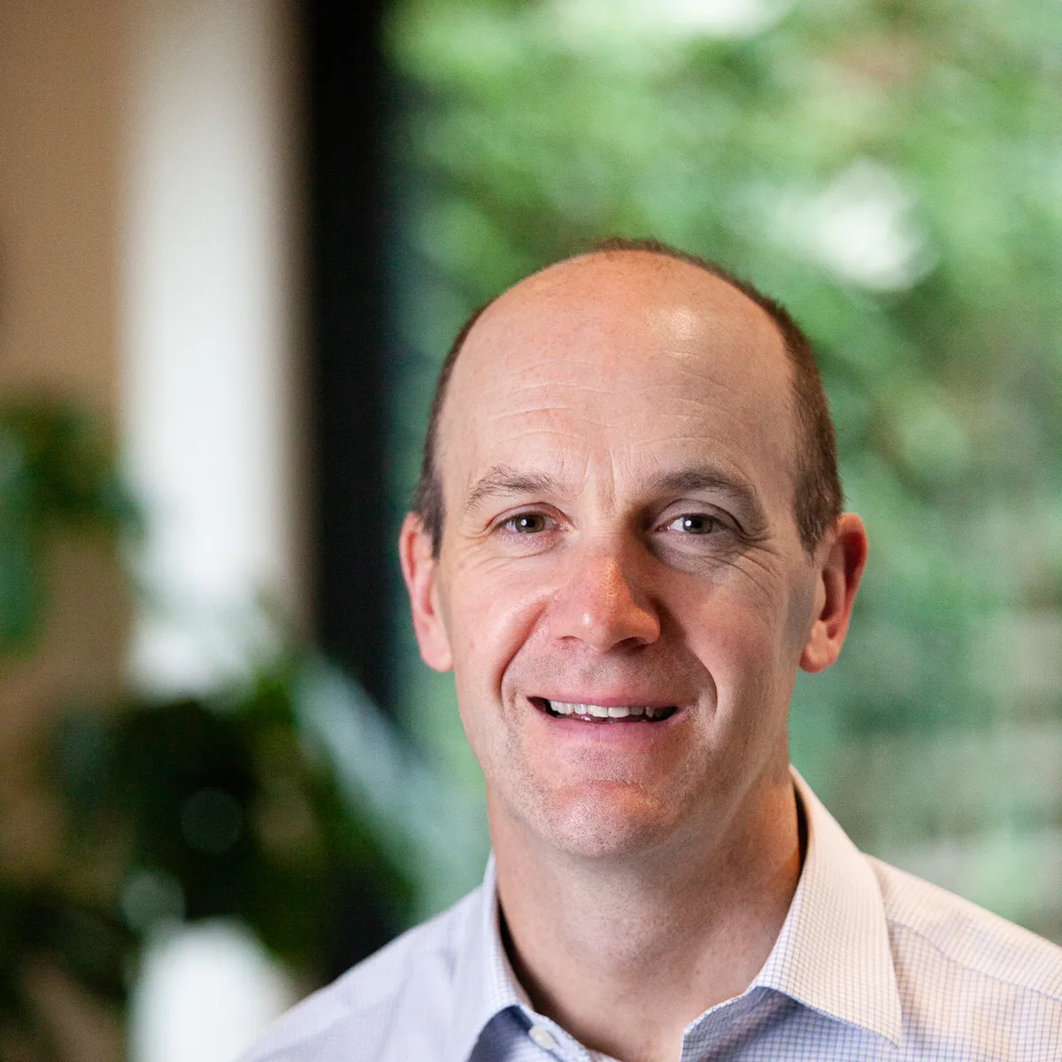 Mr Toby Baring, consultant shoulder and elbow surgeon in London