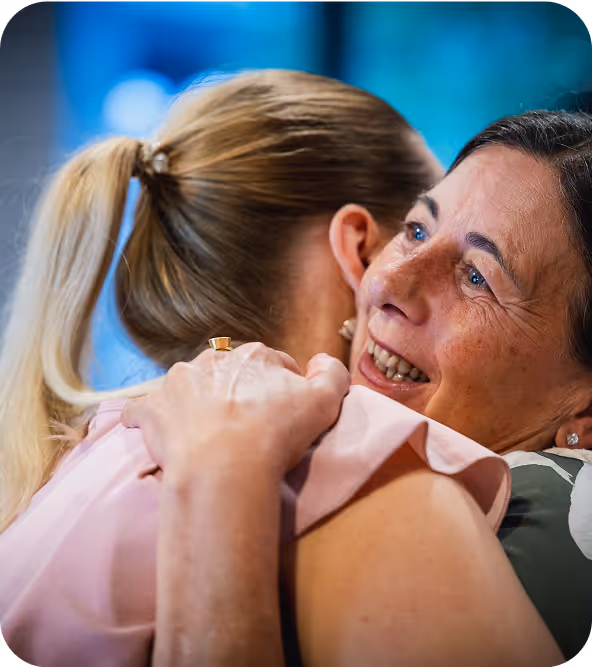 Emilia Bolda mit Familie auf einer Messe