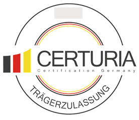Zerturia Abzeichen mit schwarzem, rotem und gelbem Design und dem Schriftzug 'CERTURIA Certification Company' sowie 'TRÄGERZULASSUNG' darunter.