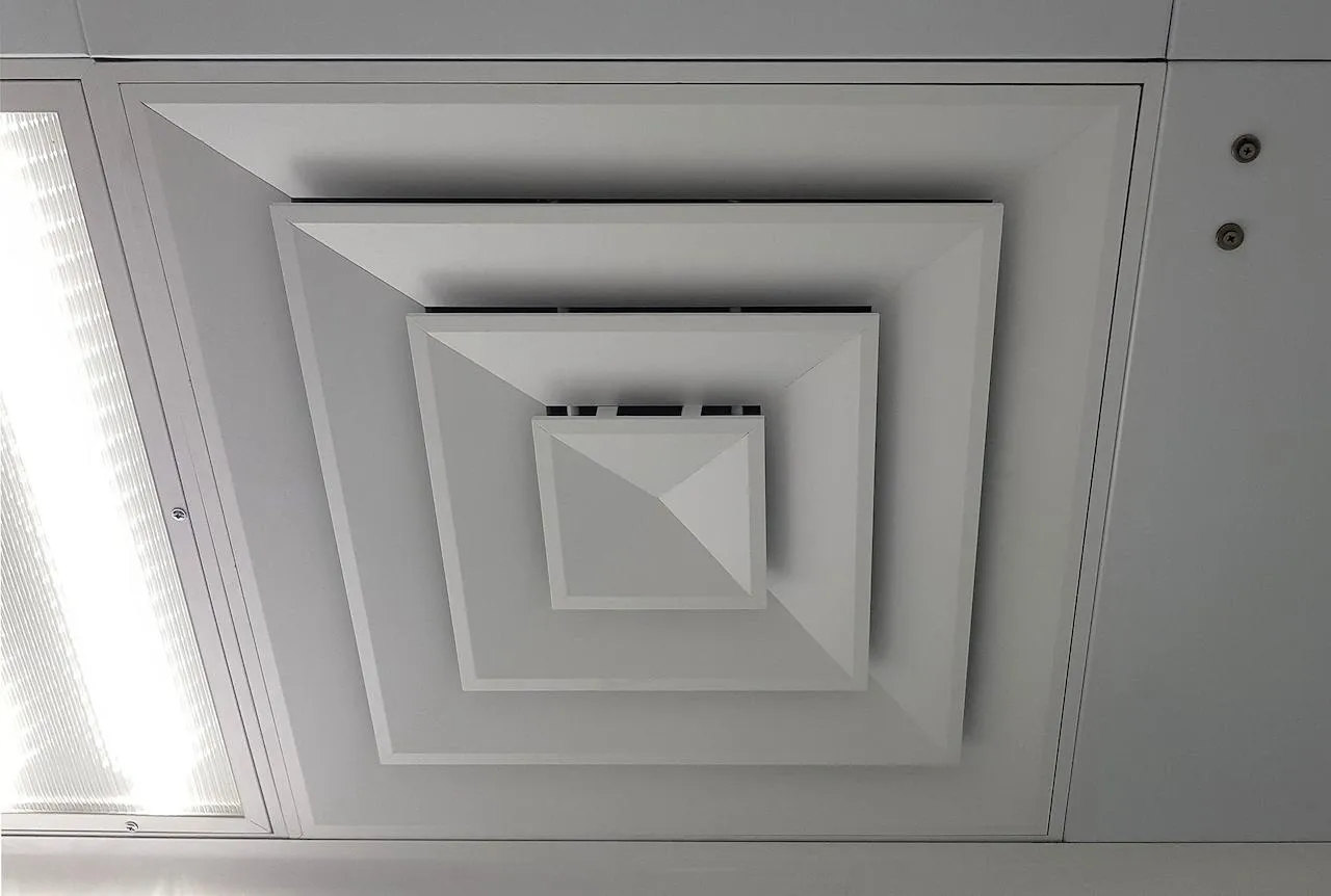 Вентиляція для чистих приміщень з ХЕПа фільтрами | Hospital Room