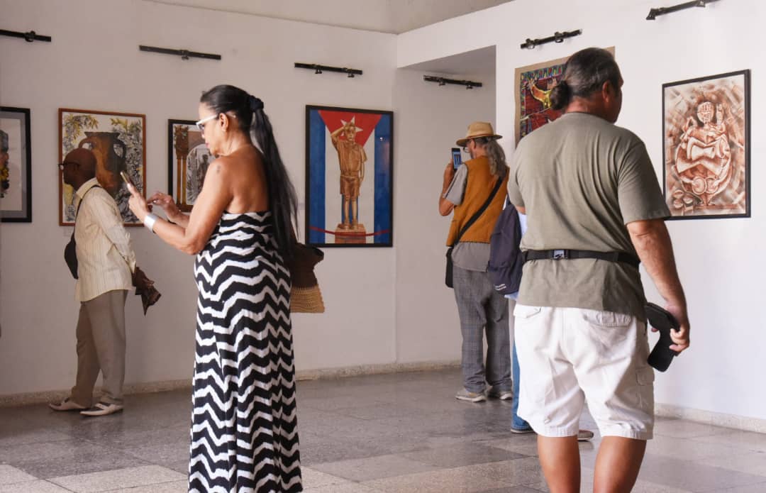 Images of the Taller Experimental de la Gráfica in Havana, gathered from different sources on the Internet.