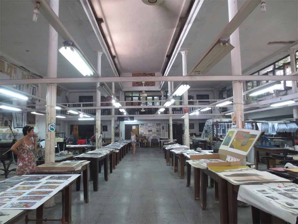 Images of the Taller Experimental de la Gráfica in Havana, gathered from different sources on the Internet.