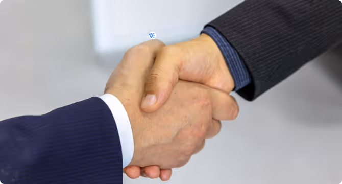 Person holding phone showing MEP Club WhatsApp group