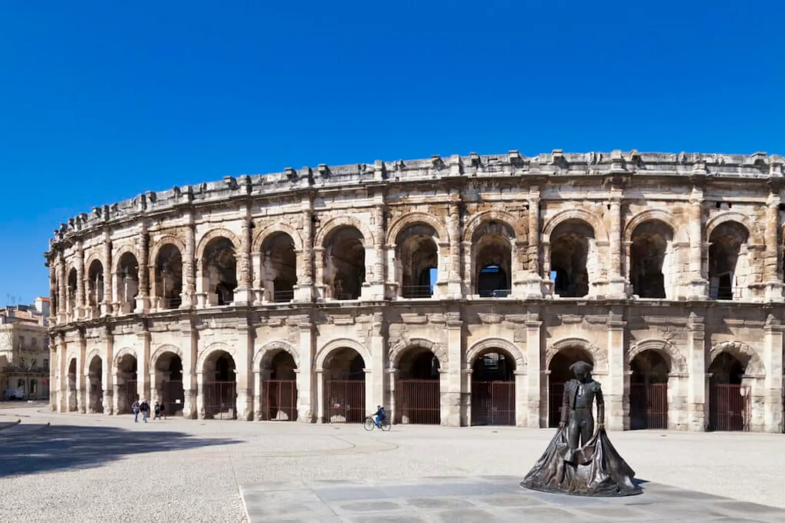 Panoramique de l'arène de Nîmes