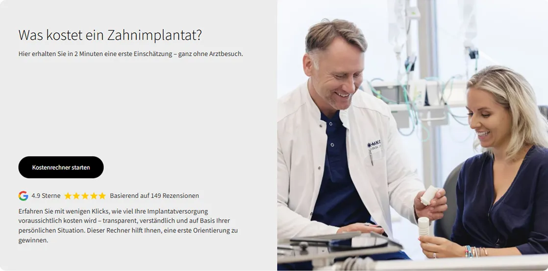 Dentist in Köln discussing Zahnimplantat with patient at MKG Köln West Implantatzentrum.