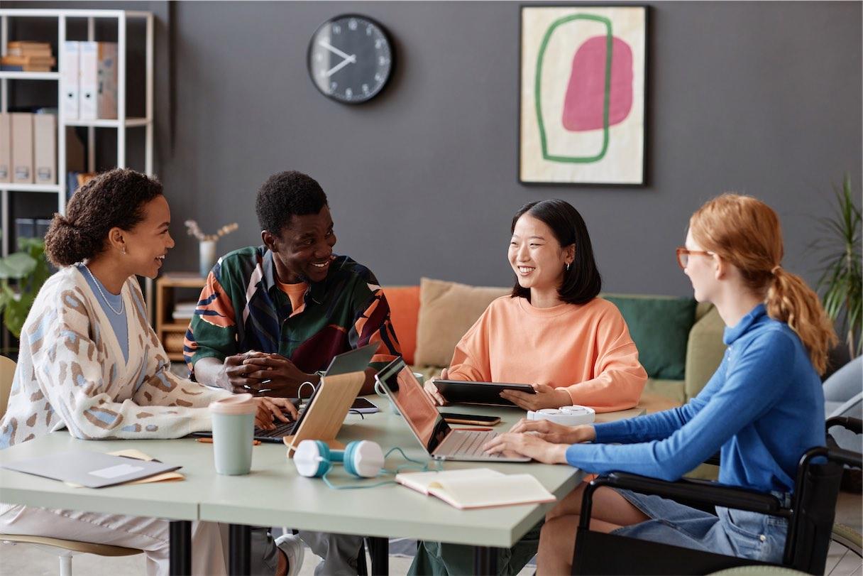 Mentoring Gen Z Employees: What They Expect (and What Drives Them Away)