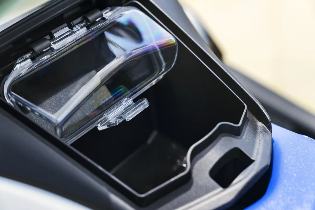 Sea-Doo Spark waterdicht telefoonvak van Sea-Doo waterscooter, te koop bij BOWT Watersport, officieel Sea-Doo dealer