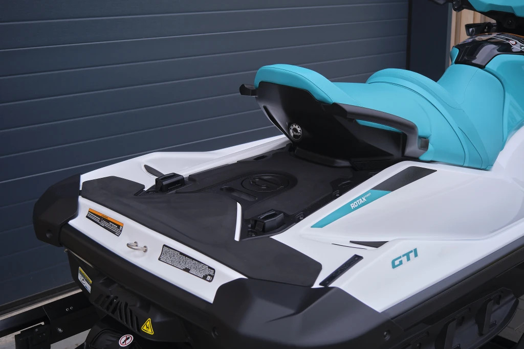 Sea-Doo GTI 130 zwemplatform
