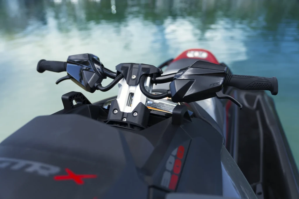 Sea-Doo GTR-X RS 300 racestuur