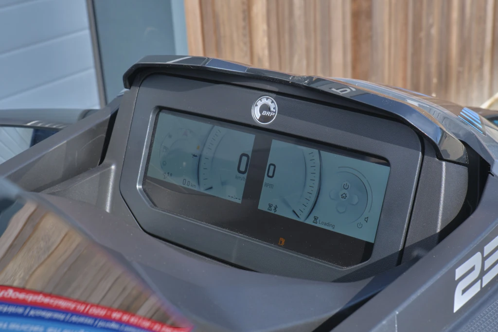 Sea-Doo GTX 230 7,8 inch kleurendisplay met navigatie en apps 
