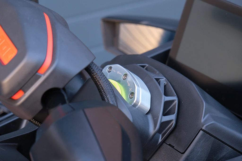 Sea-Doo RXT-X RS 325 waterscooter stuurdemper