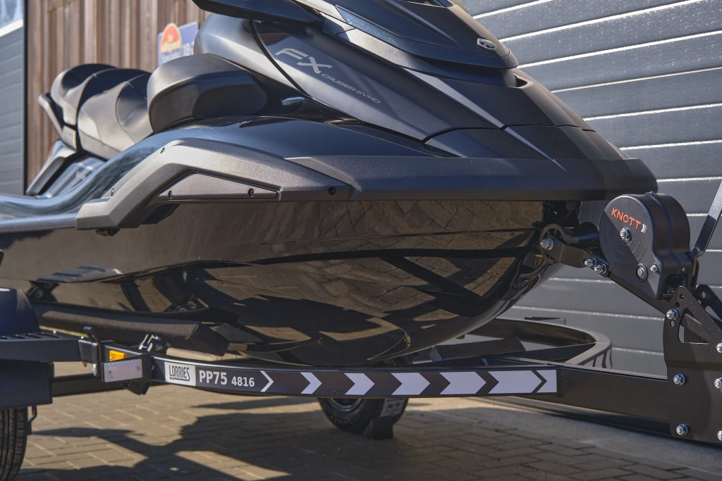Yamaha WaveRunner FX Cruiser HO waterscooter bij de dealer van Nederland: BOWT Watersport