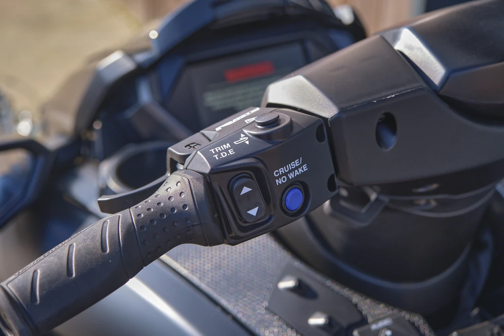 Yamaha WaveRunner FX Cruiser HO waterscooter bij de dealer van Nederland: BOWT Watersport