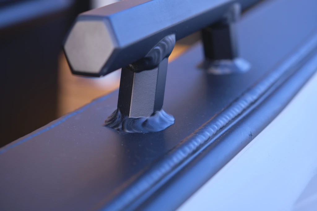 AQUASPIRIT S585 CC (Center Console) luxe aluminium RIB/rubberboot met D-tubes voor enorm veel ruimte, maximaal 150 pk, te koop bij BOWT Watersport. 