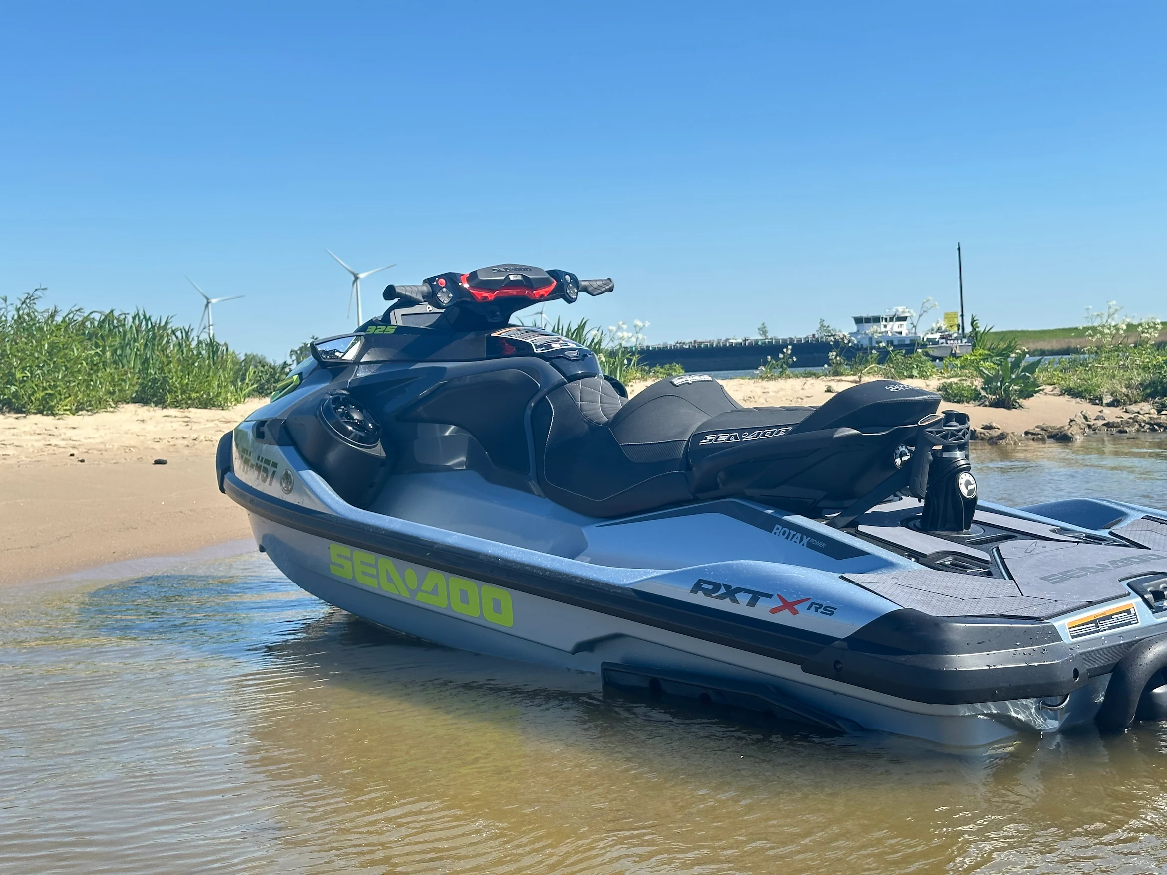 Sea-Doo RXT 325