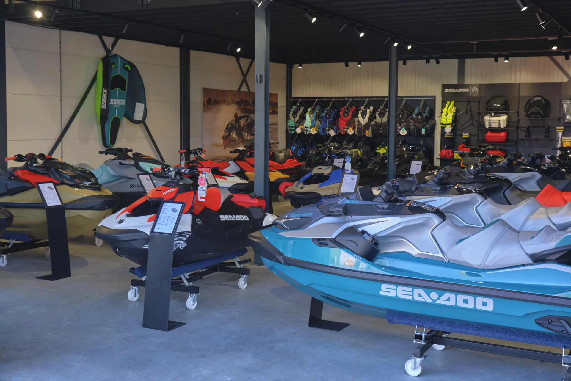 Pand van BOWT Watersport: officieel Sea-Doo dealer voor Nederland