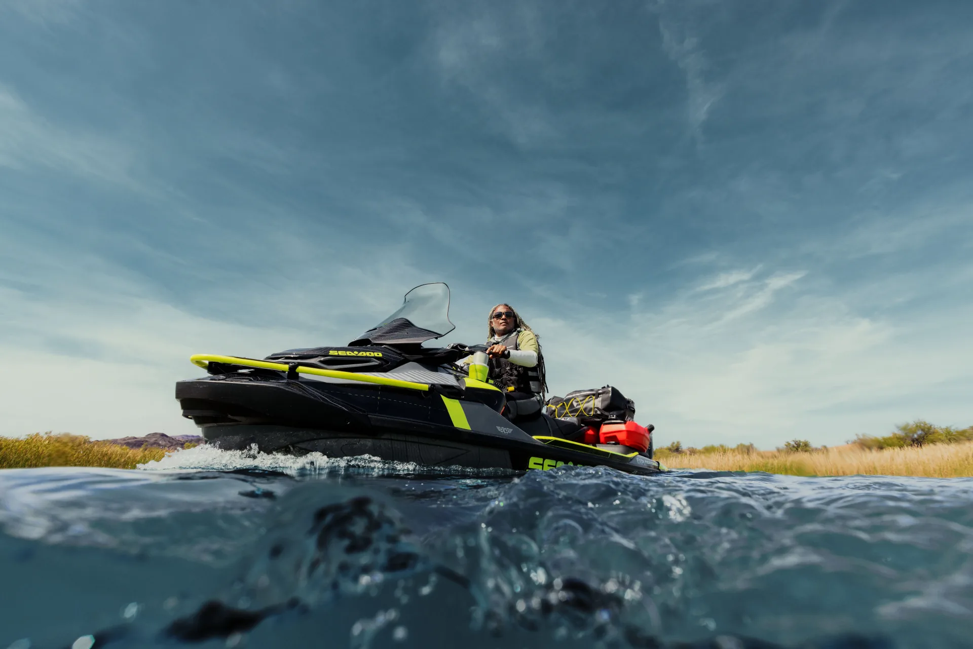 Sea-Doo Explorer Pro 170 en 230: de ultieme waterscooter om het avontuur op te zoeken. Verkrijgbaar bij officiele dealer BOWT Watersport